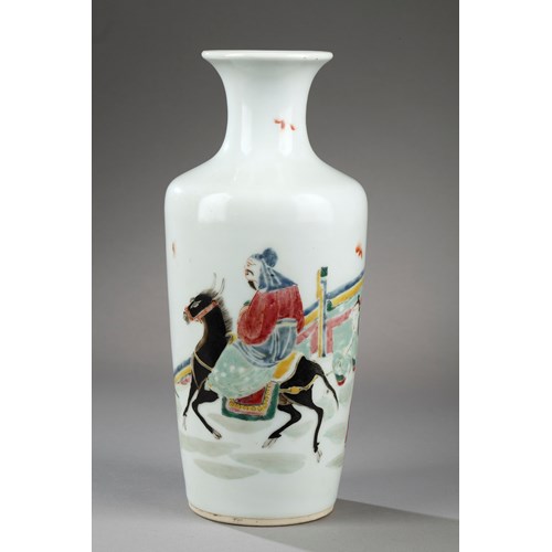 Vase "Famille rose" porcelain decorated with Meng Haoran and servant